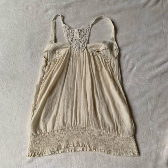 Mine… Cream Crochet Detailed Pleated Boho Tank Top Blouse - Picture 2 of 3